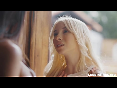 ❤️ Stelpan kemur heim nokkrum mánuðum síðar og endar með því að borða kisu stjúpmömmu sinnar ❤️❌ Fallegt klám hjá okkur is.centr-klassiki.ru ❌❤